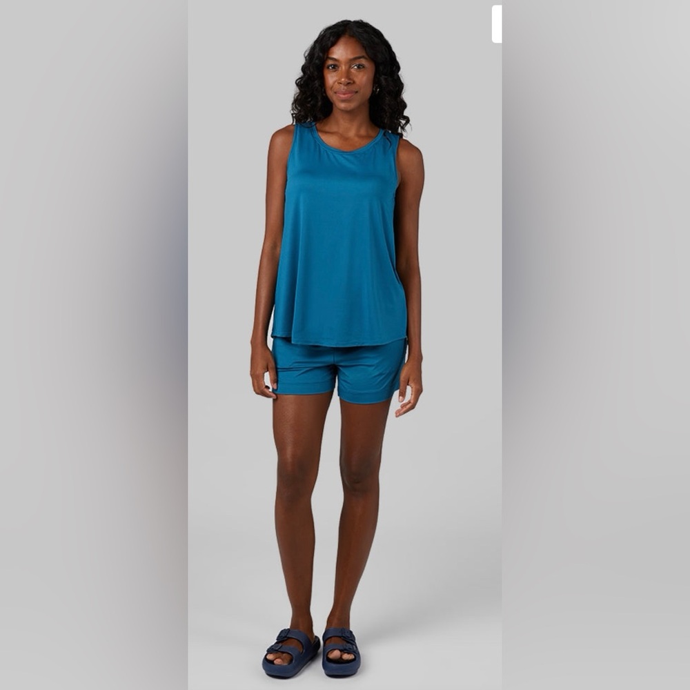 32 Degrees Women's Blue Flowy Bra Tank